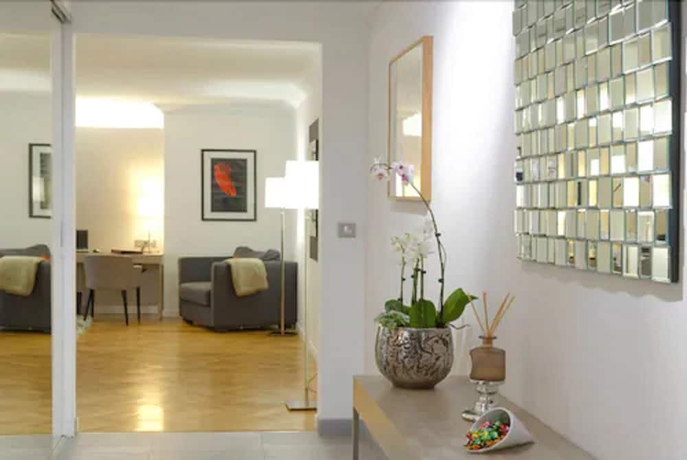 Imagen de los interiores del Hotel R&eacute;sidence Alma Marceau. Foto 18