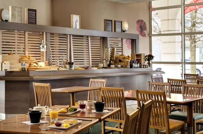Imagen del bar/restaurante del Hotel R&eacute;sidence Callou by Vy Resort Thermal and Spa. Foto 3