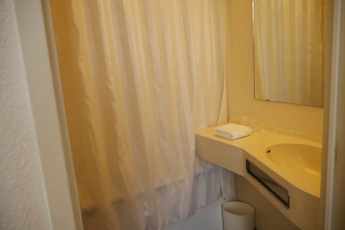 Imagen de la habitación del Hotel R&eacute;sidence Callou by Vy Resort Thermal and Spa. Foto 7