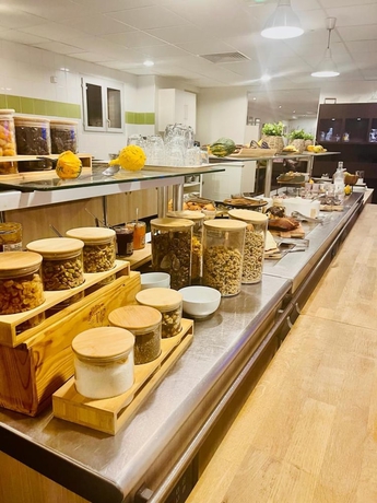 Imagen del bar/restaurante del Hotel Résidence Château Du Mée. Foto 2