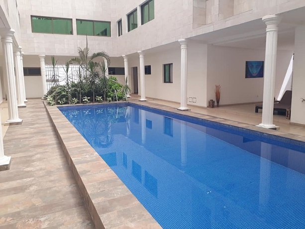 Imagen de la piscina del Hotel R&eacute;sidence Clean Apparts. Foto 18