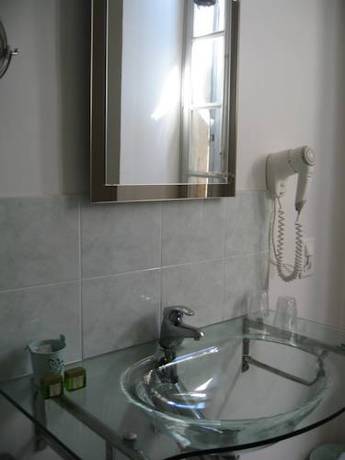 Imagen de la habitación del Hotel R&eacute;sidence, Colombiers. Foto 4