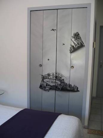 Imagen de la habitación del Hotel R&eacute;sidence, Colombiers. Foto 5