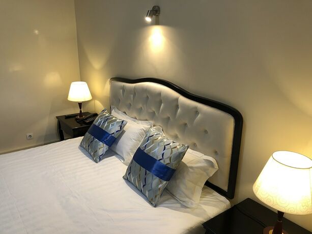 Imagen de la habitación del Hotel R&eacute;sidence De L\'Amiti&eacute;. Foto 15