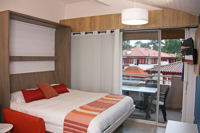 Imagen de la habitación del Hotel R&eacute;sidence Du Parc. Foto 6