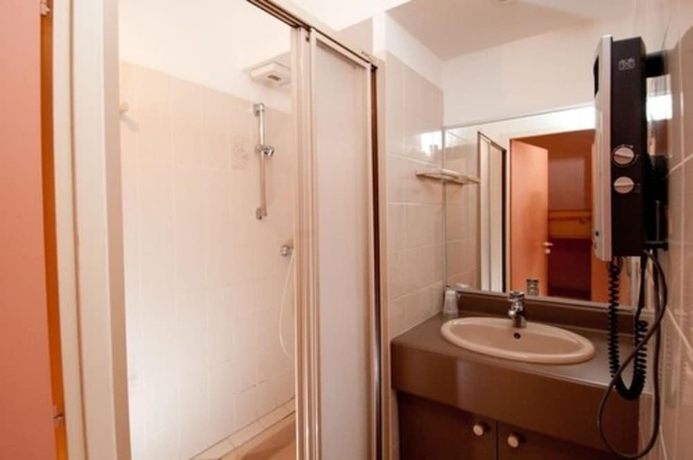 Imagen de la habitación del Hotel R&eacute;sidence Du Parc. Foto 7