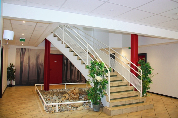 Imagen de los interiores del Hotel R&eacute;sidence Du Parc. Foto 15