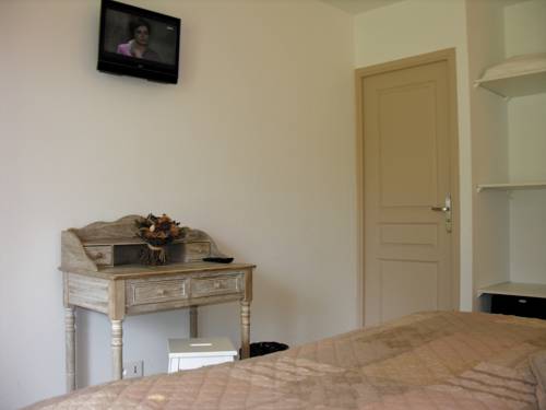 Imagen general del Hotel Résidence Du Pont De L'oso. Foto 3