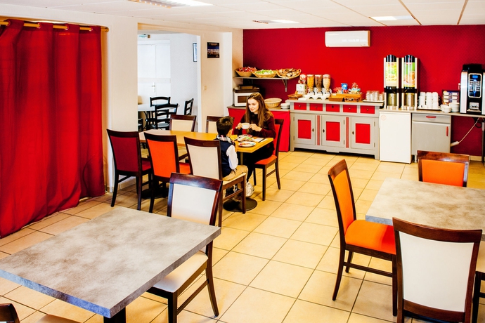 Imagen del bar/restaurante del Hotel R&eacute;sidence Foch, Lourdes. Foto 6