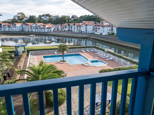 Imagen de la habitación del Hotel Résidence Fort Socoa. Foto 17