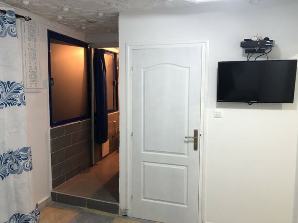 Imagen de la habitación del Hotel R&eacute;sidence Fort-de-l\'Eau. Foto 20