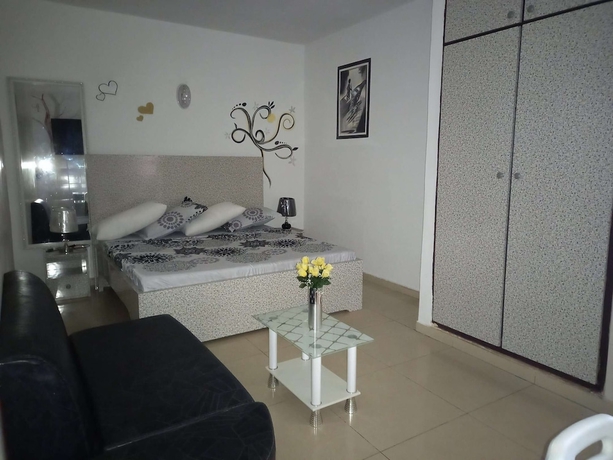 Imagen de la habitación del Hotel R&eacute;sidence Georges Colette Abidjan. Foto 7