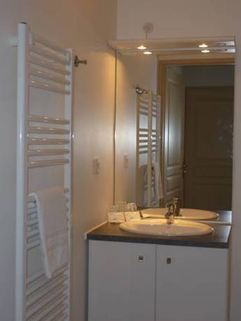 Imagen de la habitación del Hotel R&eacute;sidence Go&eacute;lia La Grande Plage. Foto 2