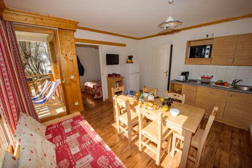 Imagen de la habitación del Hotel R&eacute;sidence Go&eacute;lia Le Balcon Des Neiges. Foto 3