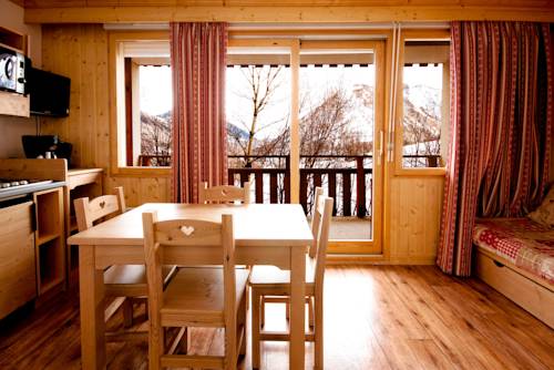 Imagen de la habitación del Hotel R&eacute;sidence Go&eacute;lia Le Balcon Des Neiges. Foto 14