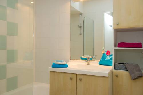 Imagen de la habitación del Hotel R&eacute;sidence Go&eacute;lia Le Cordouan. Foto 4