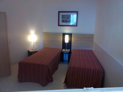 Imagen de la habitación del Hotel R&eacute;sidence Go&eacute;lia Le Grand Bleu. Foto 4