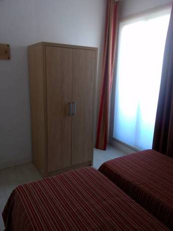 Imagen de la habitación del Hotel R&eacute;sidence Go&eacute;lia Le Grand Bleu. Foto 7