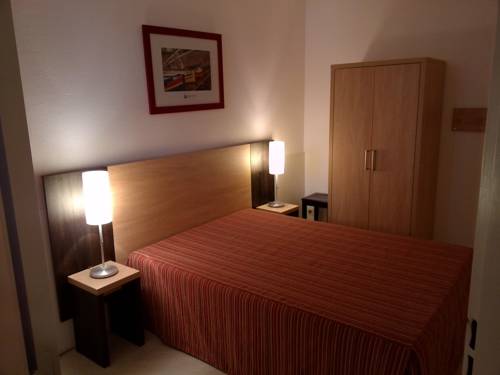 Imagen de la habitación del Hotel R&eacute;sidence Go&eacute;lia Le Grand Bleu. Foto 10