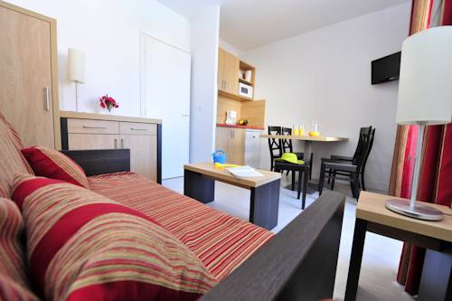 Imagen de la habitación del Hotel R&eacute;sidence Go&eacute;lia Le Grand Bleu. Foto 11