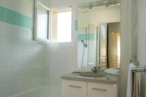Imagen general del Hotel R&eacute;sidence Go&eacute;lia Le Hameau De La V&eacute;z&egrave;re. Foto 4
