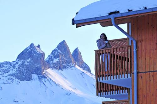 Imagen de la habitación del Hotel R&eacute;sidence Go&eacute;lia Le Relais Des Pistes. Foto 2