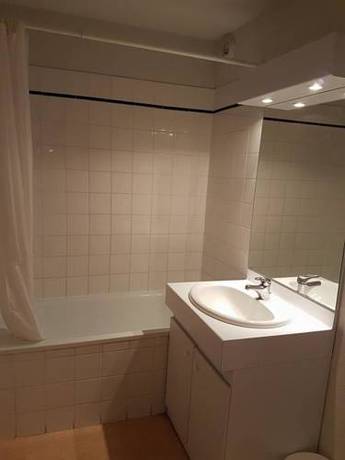 Imagen de la habitación del Hotel R&eacute;sidence Go&eacute;lia Le Relais Des Pistes. Foto 5