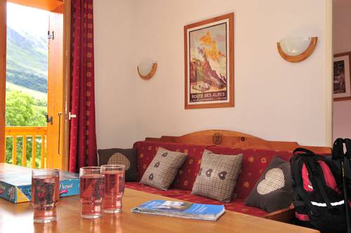 Imagen de la habitación del Hotel R&eacute;sidence Go&eacute;lia Le Relais Des Pistes. Foto 7