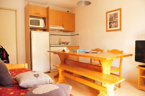 Imagen de la habitación del Hotel R&eacute;sidence Go&eacute;lia Le Relais Des Pistes. Foto 9