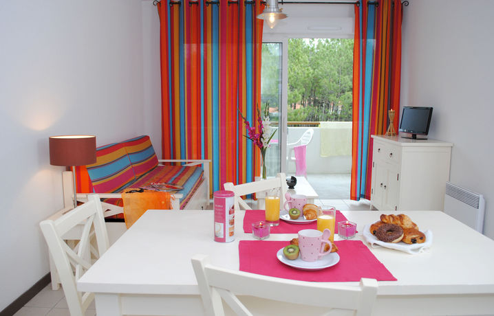 Imagen de la habitación del Hotel R&eacute;sidence Go&eacute;lia Les Terrasses De L'oc&eacute;an. Foto 9