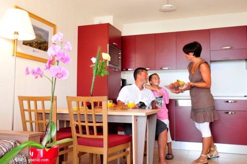 Imagen de la habitación del Hotel R&eacute;sidence Go&eacute;lia Royal Cap. Foto 4