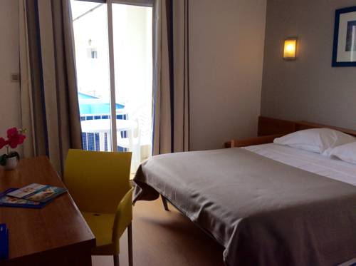 Imagen de la habitación del Hotel R&eacute;sidence Go&eacute;lia Sun City. Foto 5