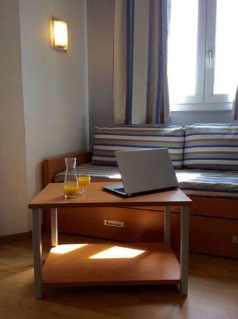 Imagen de la habitación del Hotel R&eacute;sidence Go&eacute;lia Sun City. Foto 11