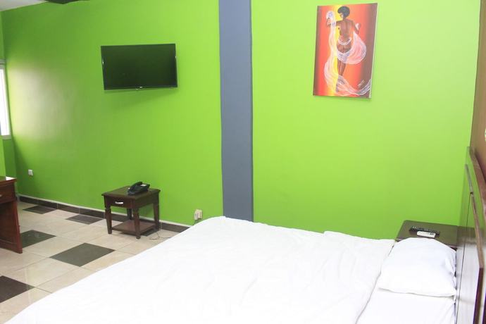 Imagen de la habitación del Hotel R&eacute;sidence H&ocirc;tel Phivare. Foto 9