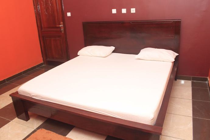 Imagen de la habitación del Hotel R&eacute;sidence H&ocirc;tel Phivare. Foto 10