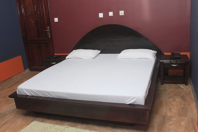 Imagen de la habitación del Hotel R&eacute;sidence H&ocirc;tel Phivare. Foto 11