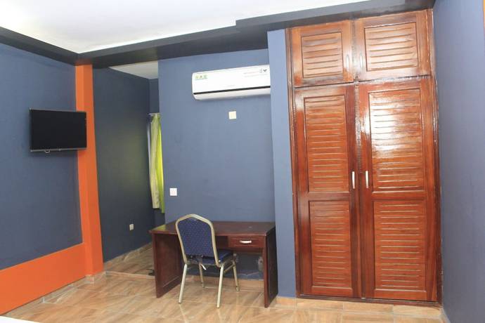 Imagen de la habitación del Hotel R&eacute;sidence H&ocirc;tel Phivare. Foto 12