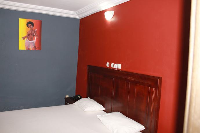 Imagen de la habitación del Hotel R&eacute;sidence H&ocirc;tel Phivare. Foto 19