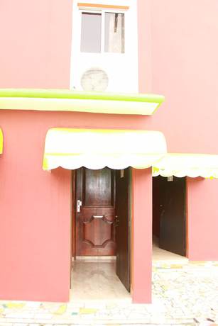 Imagen de los interiores del Hotel R&eacute;sidence H&ocirc;tel Phivare. Foto 20