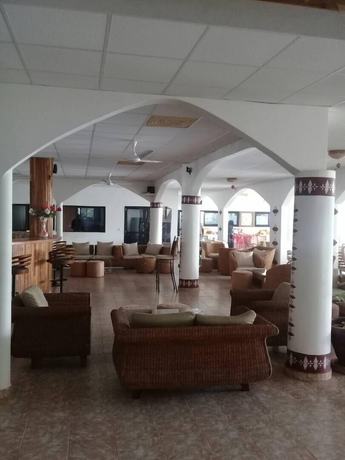 Imagen de los interiores del Hotel R&eacute;sidence H&ocirc;tel la Marsu. Foto 17