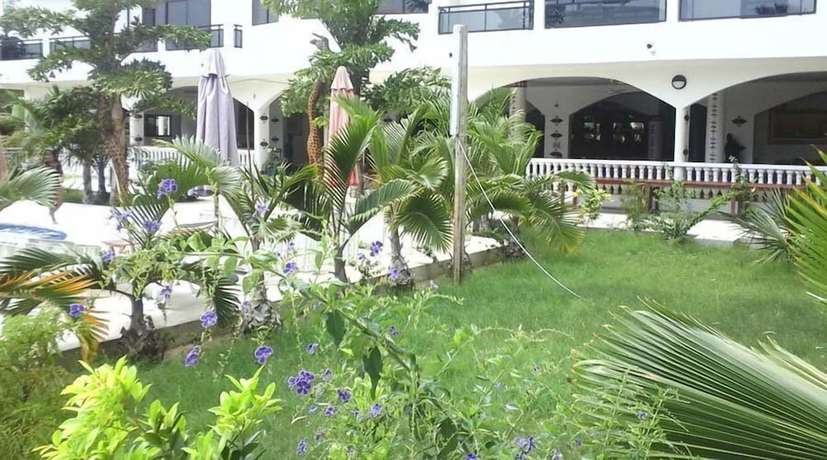 Imagen de los exteriores del Hotel R&eacute;sidence H&ocirc;tel la Marsu. Foto 15