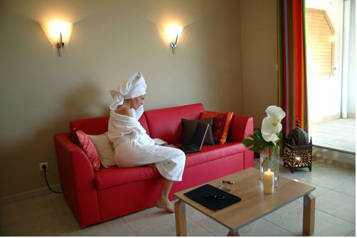 Imagen de la habitación del Hotel Résidence Hôtelière Natureva & Spa. Foto 4