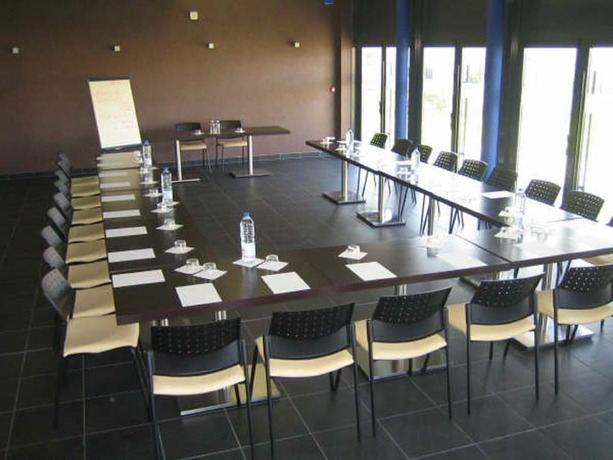 Imagen de los interiores del Hotel R&eacute;sidence H&ocirc;teli&egrave;re des Ondes. Foto 10