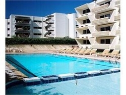 Imagen de la piscina del Hotel R&eacute;sidence Jamil. Foto 3