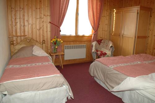 Imagen de la habitación del Hotel R&eacute;sidence La Cour. Foto 8