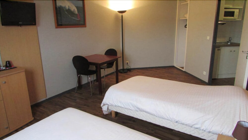 Imagen de la habitación del Hotel Résidence La Frégate, Le Havre. Foto 7