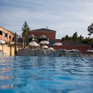 Imagen de la piscina del Hotel R&eacute;sidence Lagrange Vacances Domaine De Fayence. Foto 14