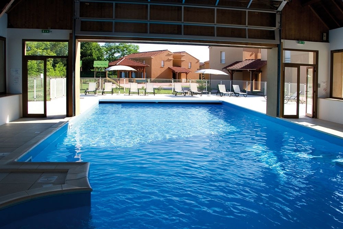 Imagen de la piscina del Hotel Résidence Lagrange Vacances Le Clos Des Vignes. Foto 15