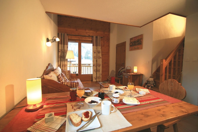 Imagen de los interiores del Hotel Résidence Lagrange Vacances Les Fermes De Samoëns. Foto 14