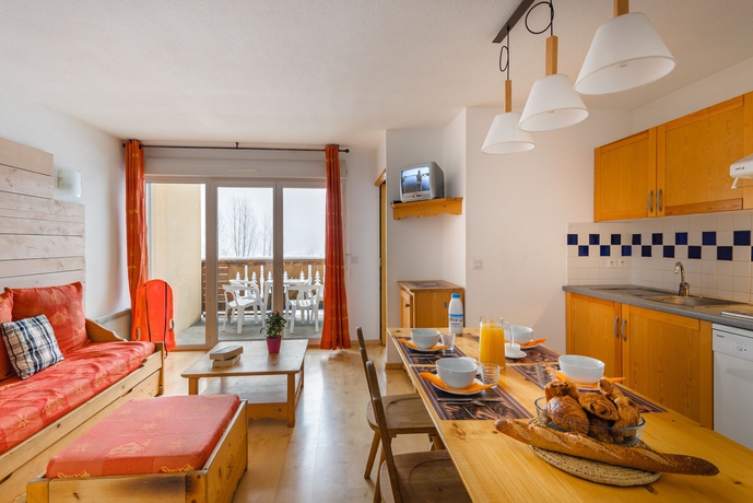 Imagen de los interiores del Hotel Résidence Lagrange Vacances Les Pics D'aran. Foto 6